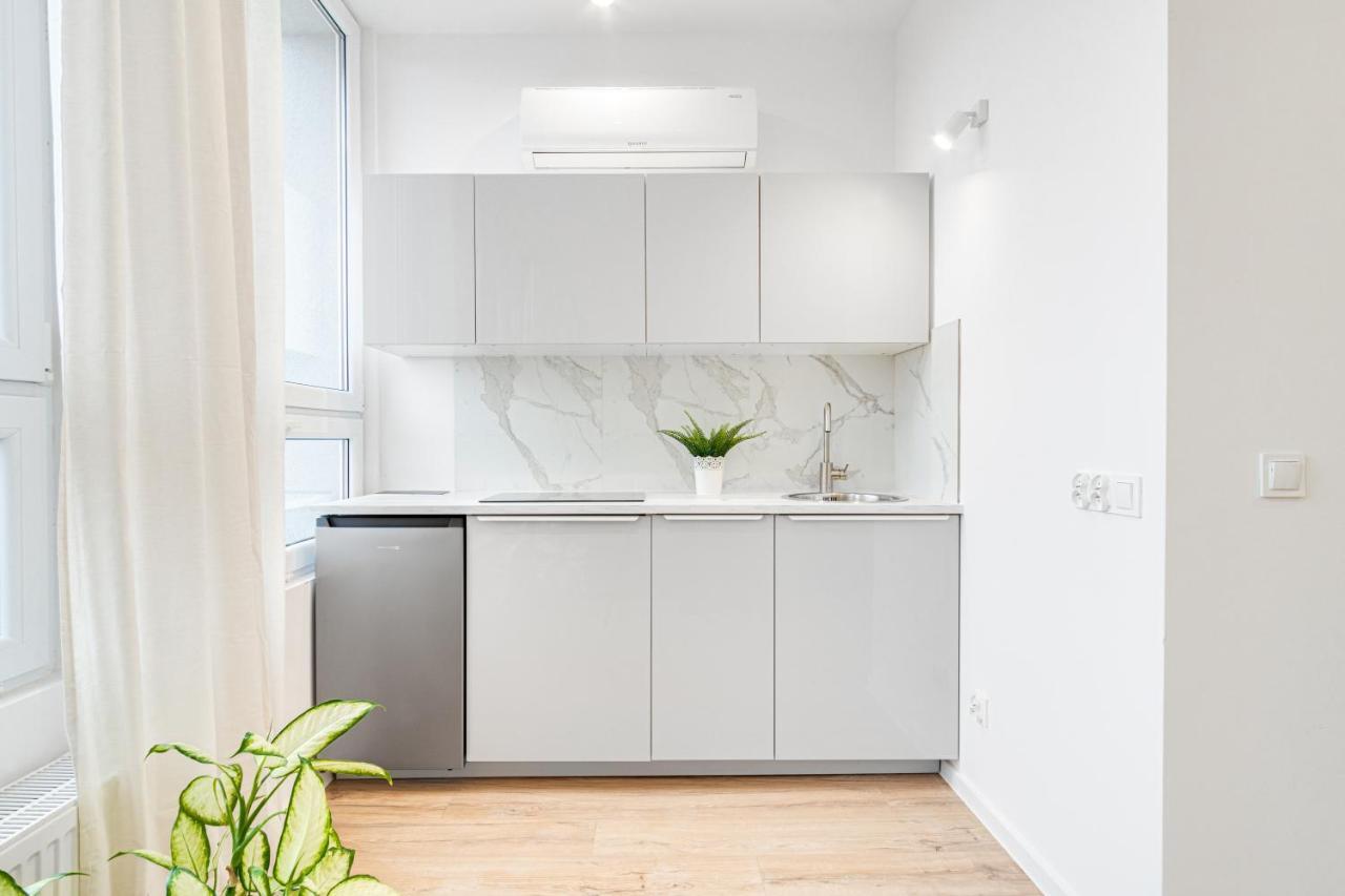 Comfistay Apartamenty Premium Katowicka 39 Opole Bagian luar foto